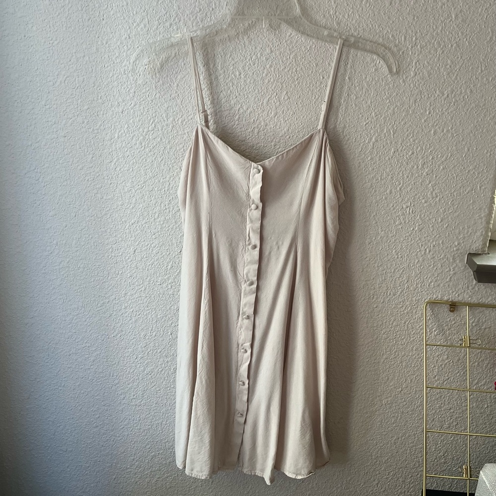 Simple n Cute Nude Button Dress